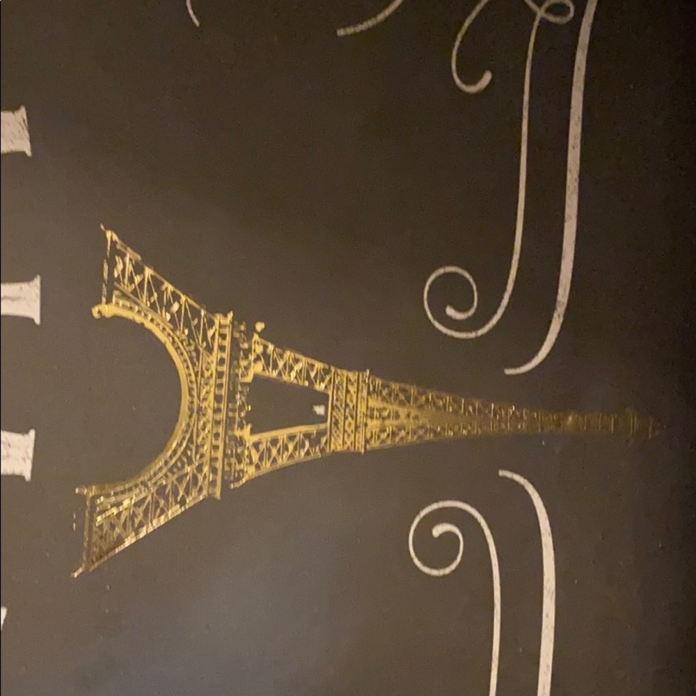 Meet your Posher, Laurie